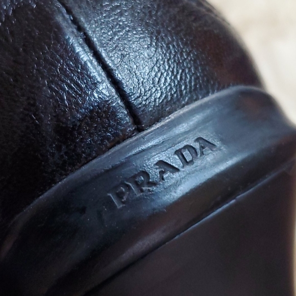 Super comfortable Prada - Picture 8 of 8